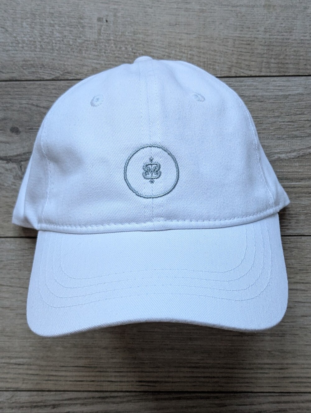 Rosewood hotels Baseball Cap with Embroidered Crest White